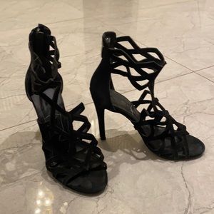 Kendall+Kylie black suede pumps